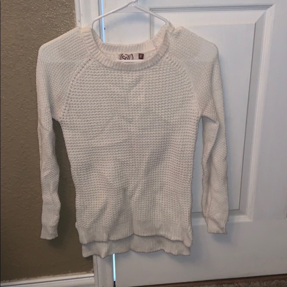 white long sleeve sweater
